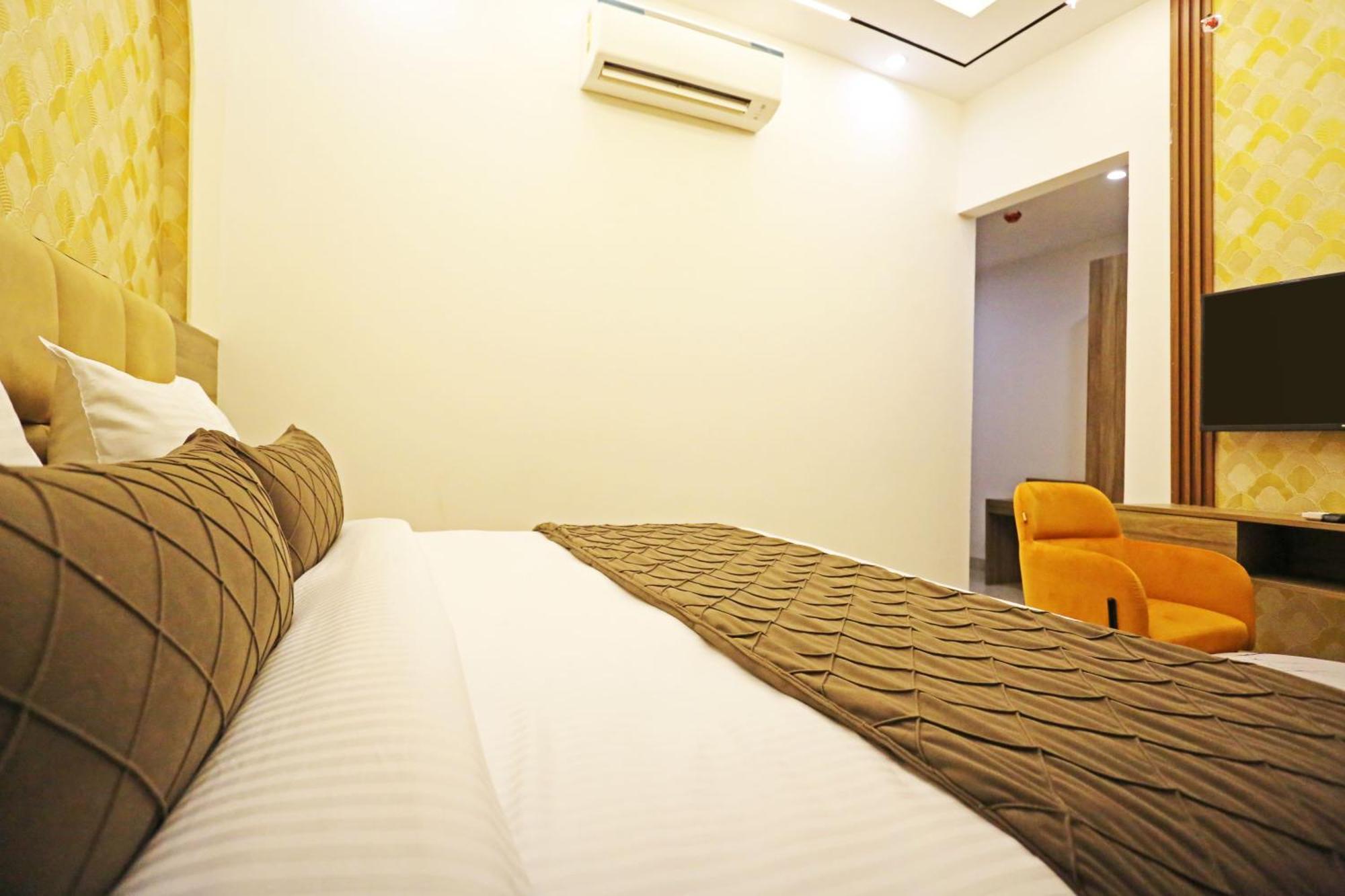 Hotel Hsp Plaza New Delhi Exterior photo