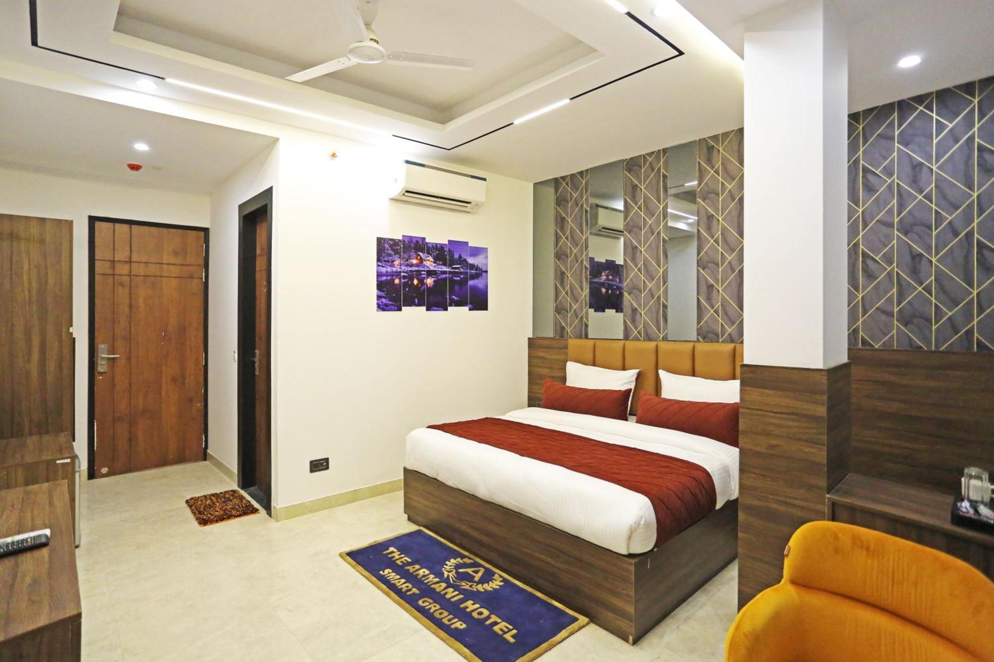 Hotel Hsp Plaza New Delhi Exterior photo